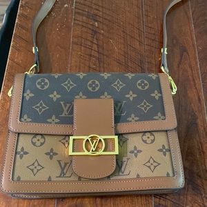 Louis Vuitton Dauphine Purse